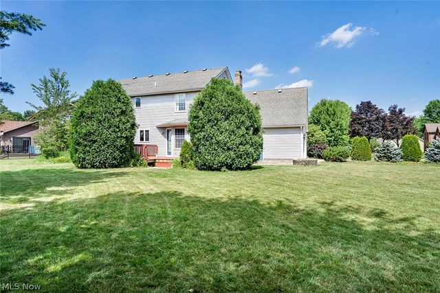 3053 Chablis Lane, Youngstown, OH 44514