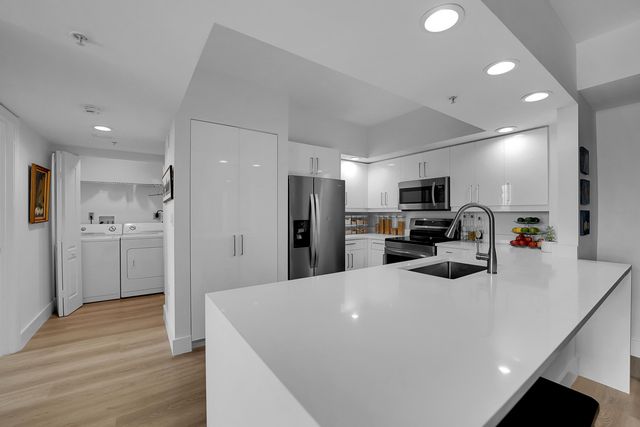 100 N Federal Highway 719, Fort Lauderdale, FL 33301