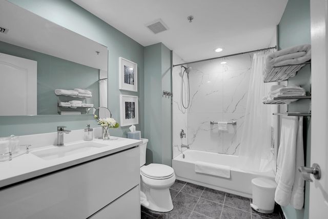 100 N Federal Highway 719, Fort Lauderdale, FL 33301