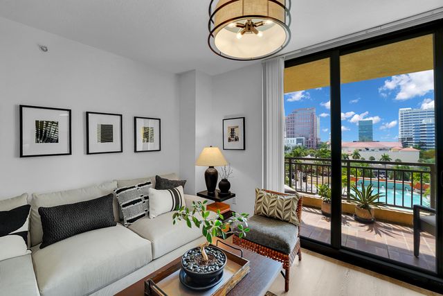 100 N Federal Highway 719, Fort Lauderdale, FL 33301