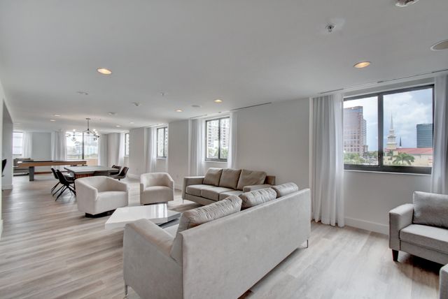 100 N Federal Highway 719, Fort Lauderdale, FL 33301