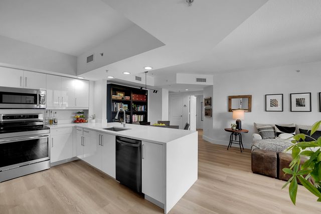 100 N Federal Highway 719, Fort Lauderdale, FL 33301