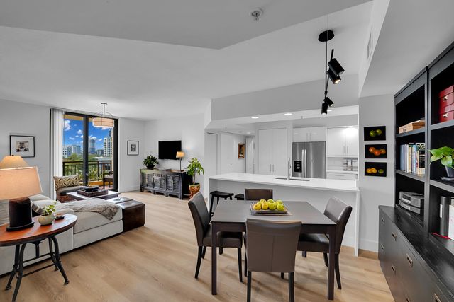 100 N Federal Highway 719, Fort Lauderdale, FL 33301