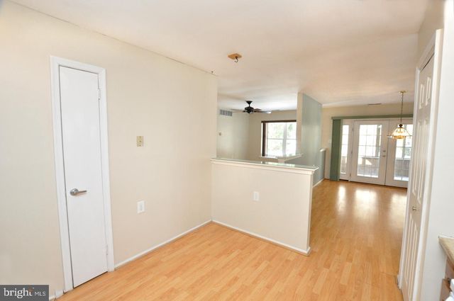 3 AVANDALE CT, Mount Laurel, NJ 08054