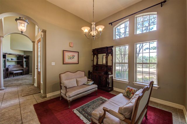 465 Hannah DR, Dripping Springs, TX 78620