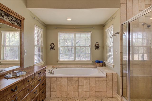 465 Hannah DR, Dripping Springs, TX 78620