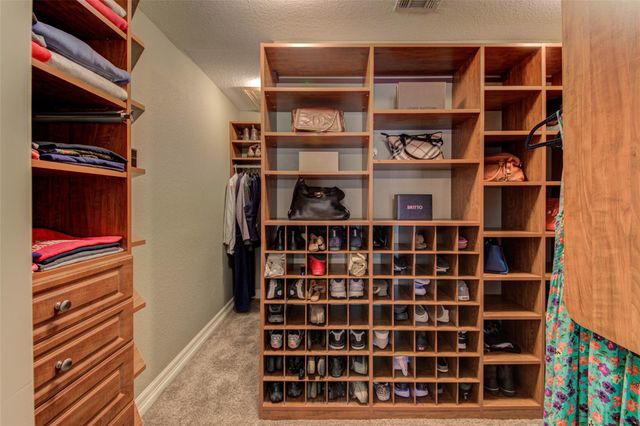 465 Hannah DR, Dripping Springs, TX 78620