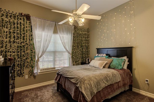 465 Hannah DR, Dripping Springs, TX 78620