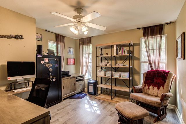 465 Hannah DR, Dripping Springs, TX 78620