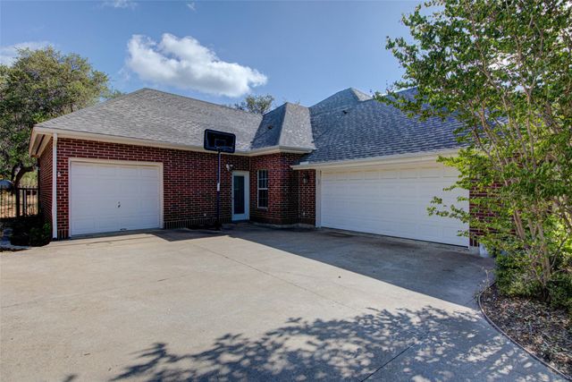 465 Hannah DR, Dripping Springs, TX 78620