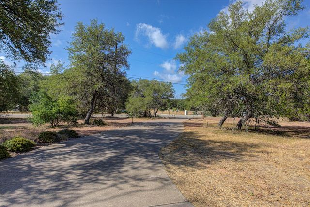 465 Hannah DR, Dripping Springs, TX 78620
