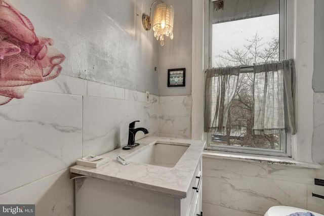 2282 COVE RD, Pennsauken, NJ 08110