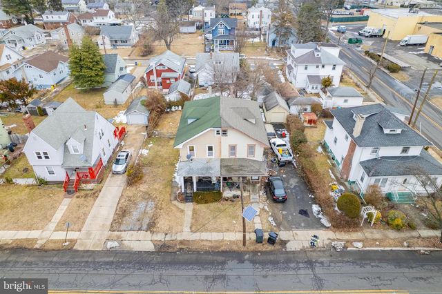 2282 COVE RD, Pennsauken, NJ 08110