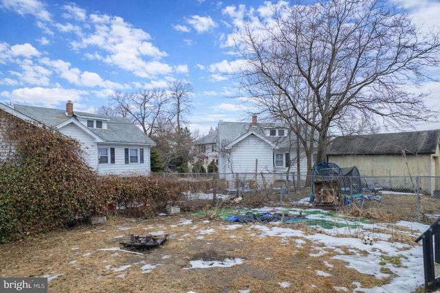 2282 COVE RD, Pennsauken, NJ 08110