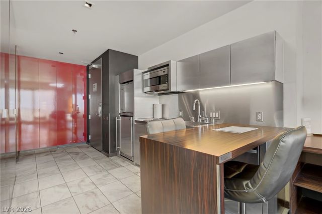 4381 West Flamingo Road 27308, Las Vegas, NV 89103