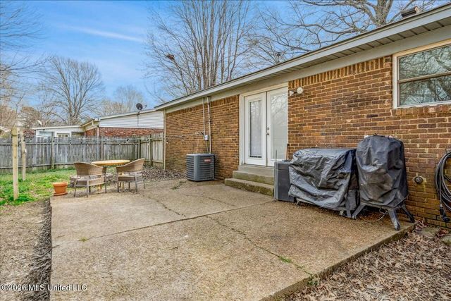 1818 Whitehead Drive, Southaven, MS 38671