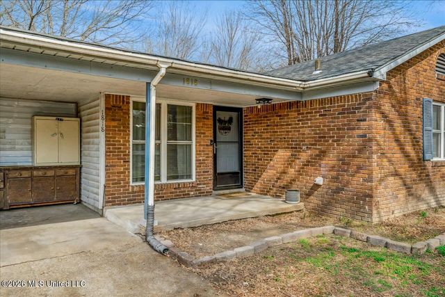 1818 Whitehead Drive, Southaven, MS 38671