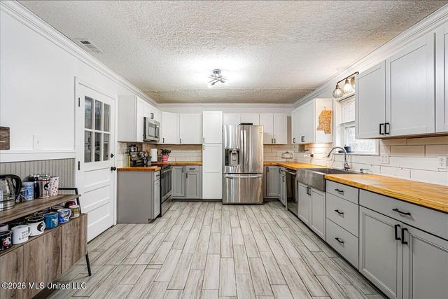 1818 Whitehead Drive, Southaven, MS 38671