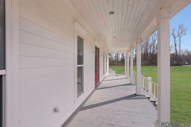 38384 N Robert Wilson Rd, Gonzales, LA 70737