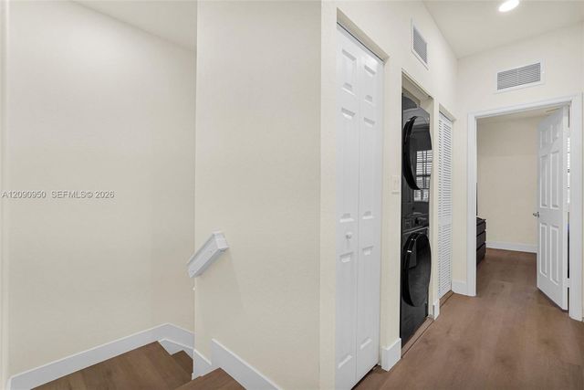 9255 W 33rd Lane 9255, Hialeah, FL 33018