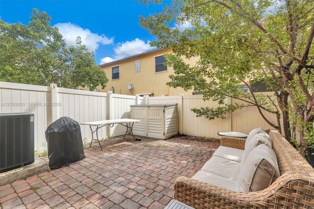 9255 W 33rd Lane 9255, Hialeah, FL 33018