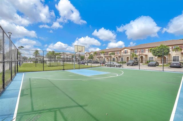 9255 W 33rd Lane 9255, Hialeah, FL 33018