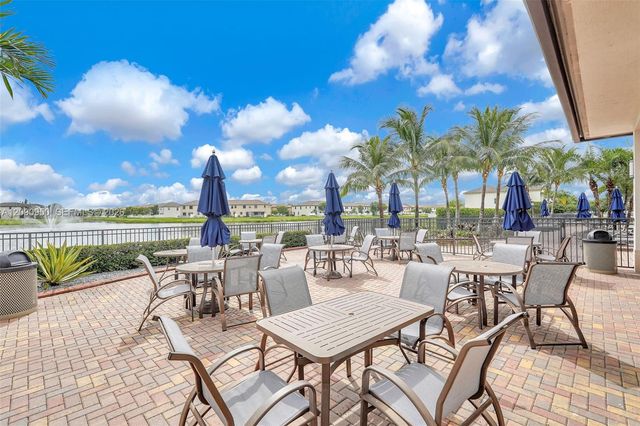 9255 W 33rd Lane 9255, Hialeah, FL 33018
