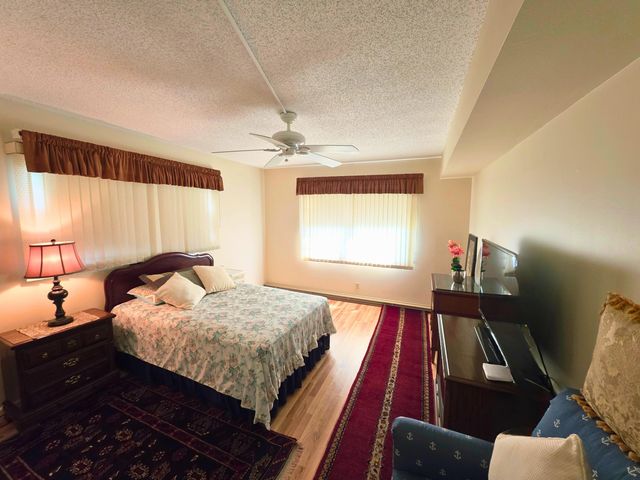 4037 Guilford C, Boca Raton, FL 33434