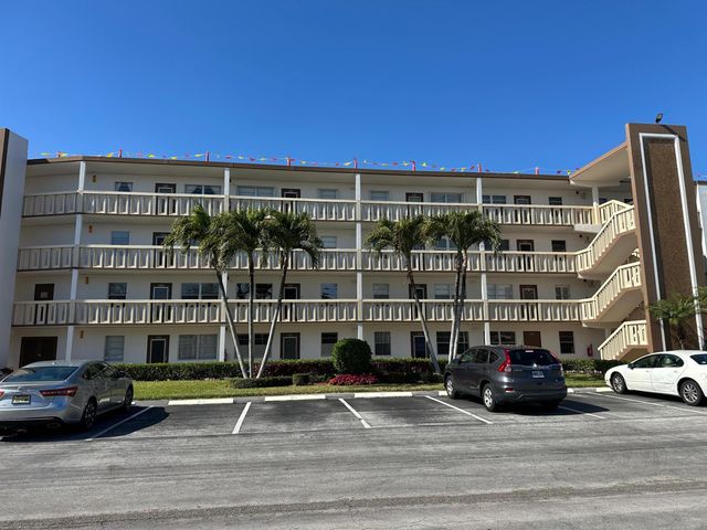 4037 Guilford C, Boca Raton, FL 33434