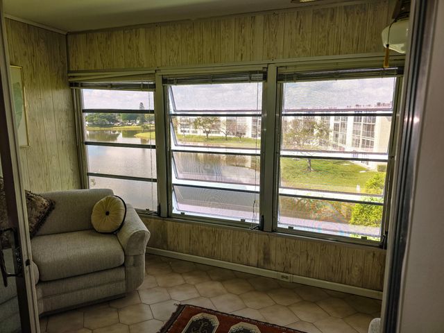 4037 Guilford C, Boca Raton, FL 33434