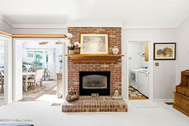 3425 Westwood Farms Dr, Louisville, KY 40220