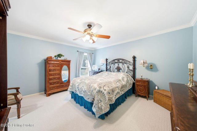 3425 Westwood Farms Dr, Louisville, KY 40220
