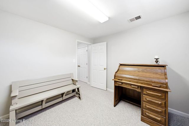 3425 Westwood Farms Dr, Louisville, KY 40220