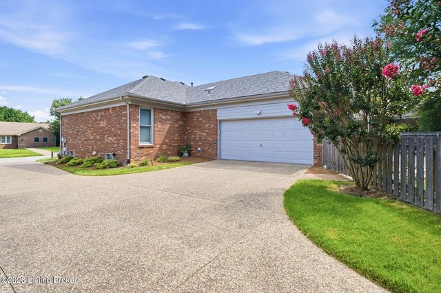 3425 Westwood Farms Dr, Louisville, KY 40220