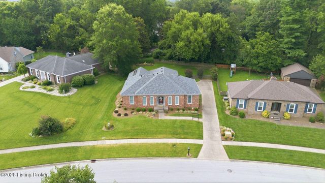 3425 Westwood Farms Dr, Louisville, KY 40220