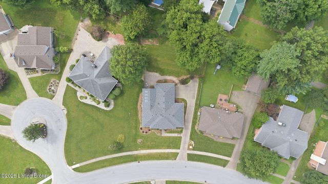3425 Westwood Farms Dr, Louisville, KY 40220