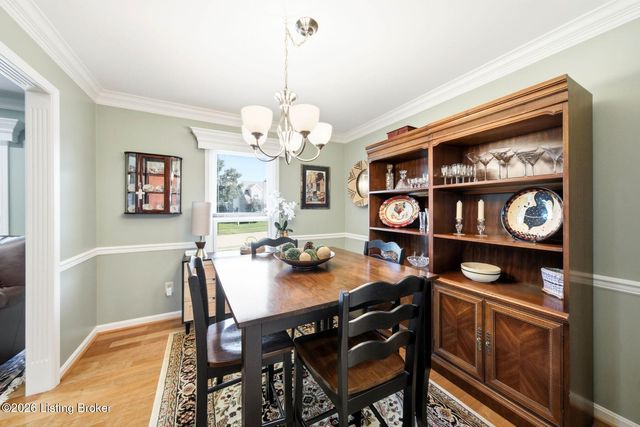 3425 Westwood Farms Dr, Louisville, KY 40220