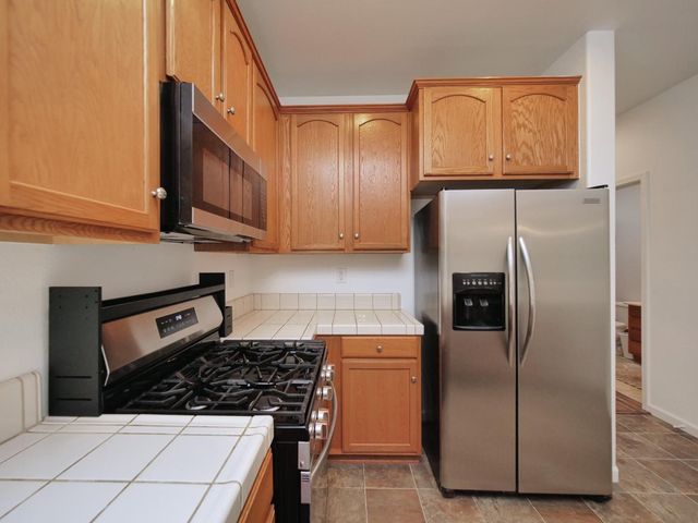 1989 Linden Rd, West Sacramento, CA 95691