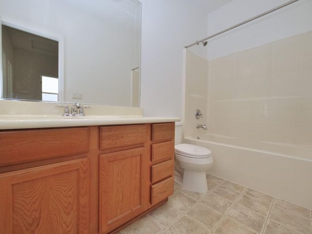1989 Linden Rd, West Sacramento, CA 95691