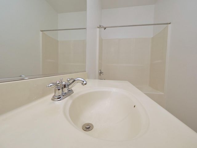 1989 Linden Rd, West Sacramento, CA 95691