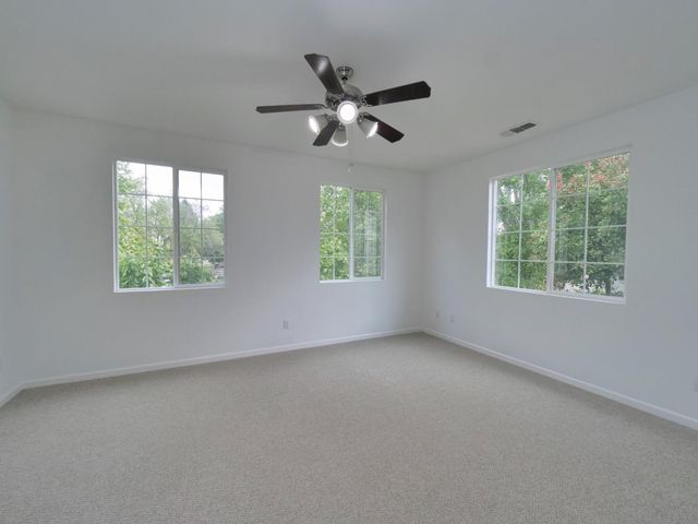 1989 Linden Rd, West Sacramento, CA 95691