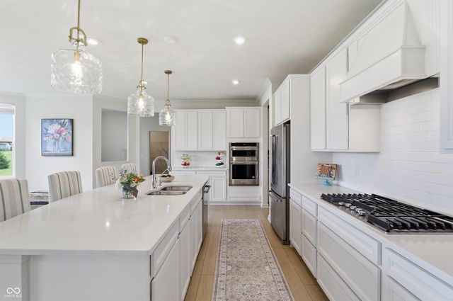 5402 Peachtree Road, Zionsville, IN 46077