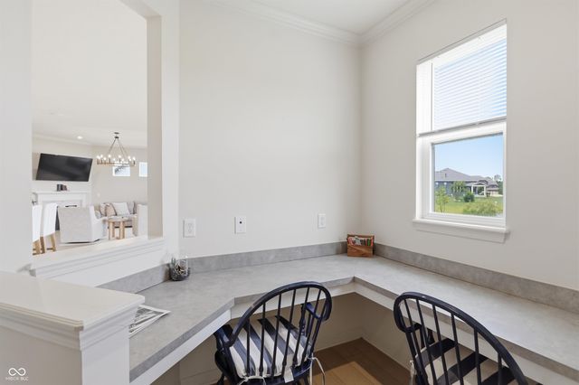 5402 Peachtree Road, Zionsville, IN 46077