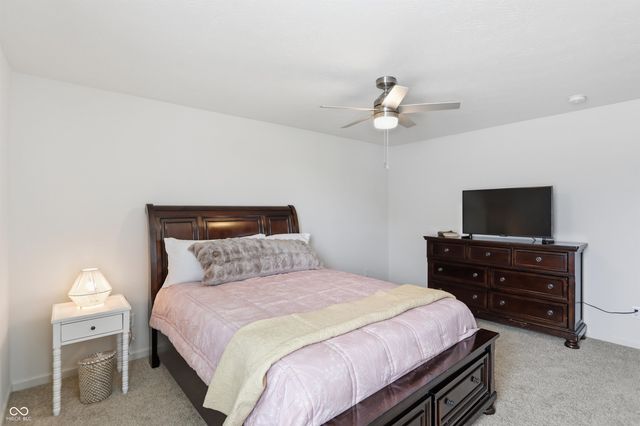 5402 Peachtree Road, Zionsville, IN 46077