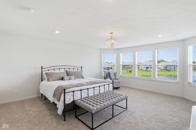 5402 Peachtree Road, Zionsville, IN 46077