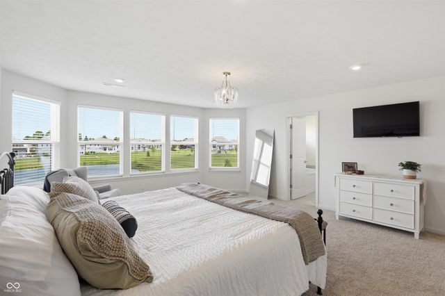 5402 Peachtree Road, Zionsville, IN 46077