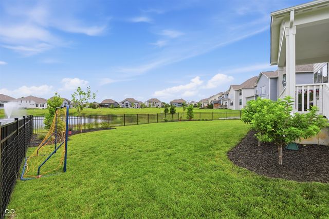5402 Peachtree Road, Zionsville, IN 46077