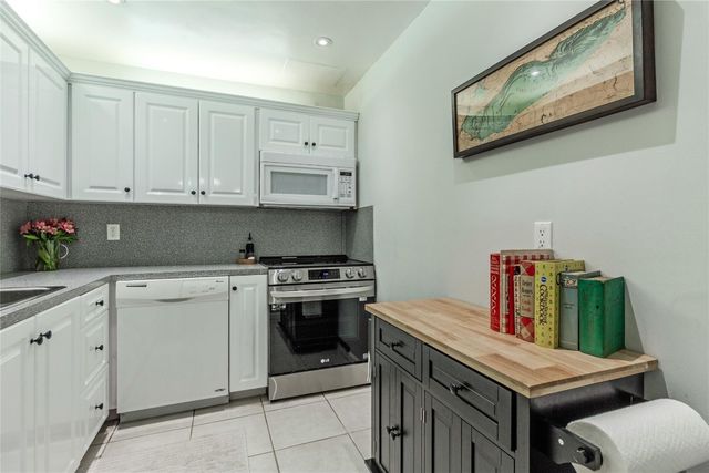 6521 Bay Club Drive 1, Fort Lauderdale, FL 33308