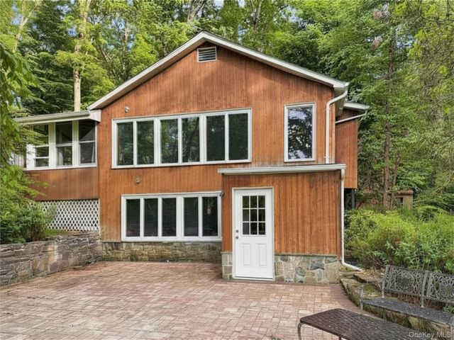 24 Lake Celeste Drive, Garrison, NY 10524