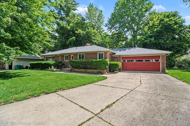 22780 Manning Street, Farmington, MI 48336